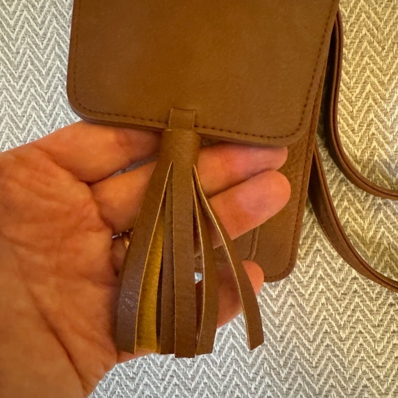 K Carroll Crossbody Phone Purse Carmel  With RFID Card Holders NWT Harper Bag - Picture 15 of 16